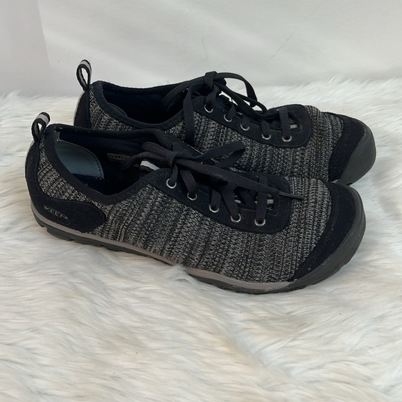 KEEN Women's Hush Knit Sneakers Lace Black Gray Shoes Women Size 8 - Picture 2 of 11